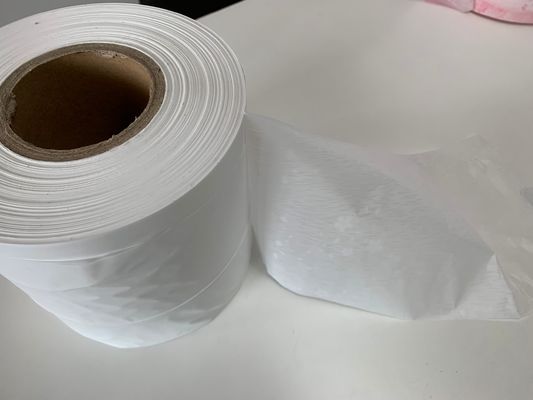 Le film respirable de PE de couche-culotte de bébé a imprimé la pellicule de polyéthylène respirable basse