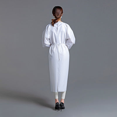 Robes globales d'isolement de film protecteur de PE de la CE 30gsm 40gsm non médicales pour l'usine